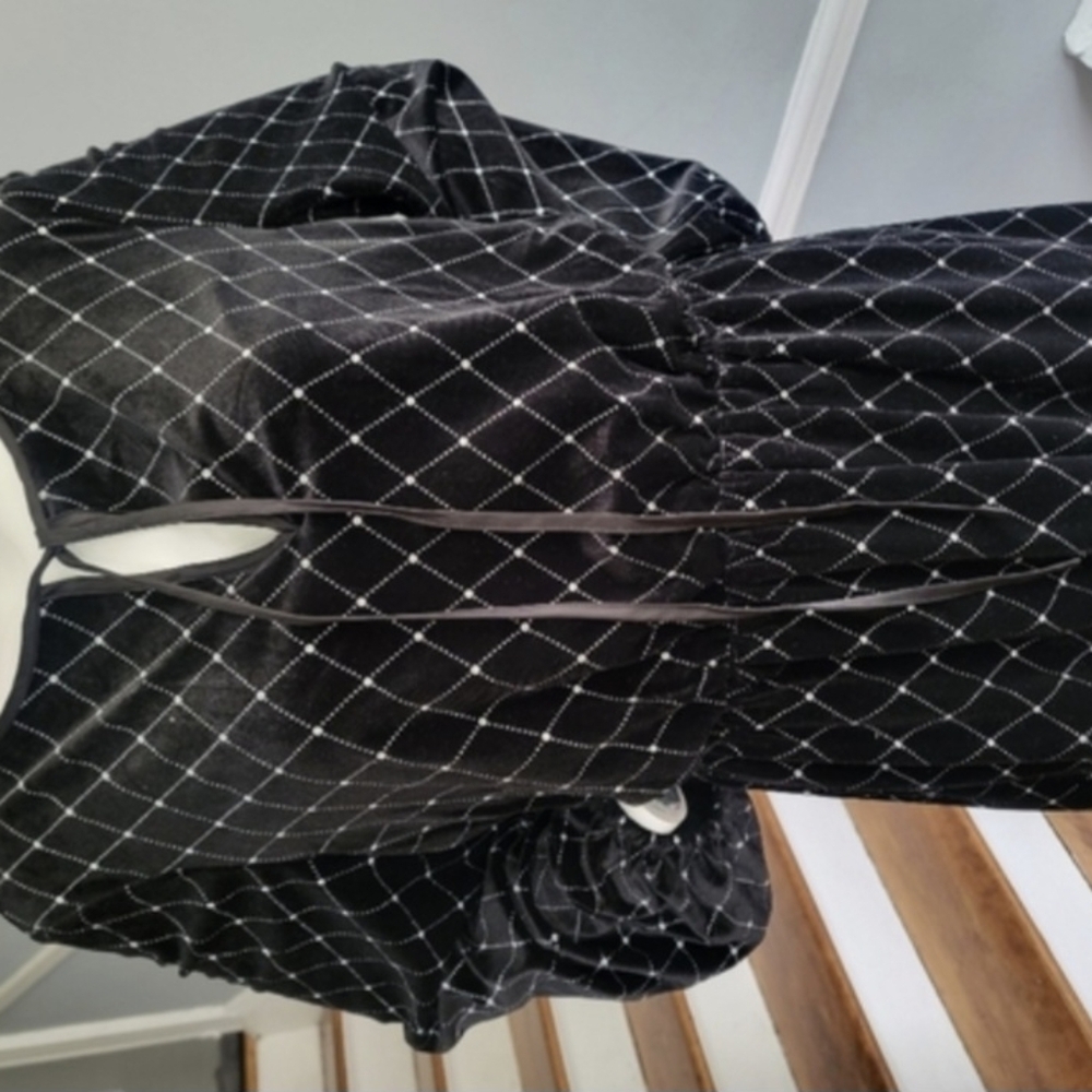 EUC Black Velvet Dress 12p - Picture 8 of 10